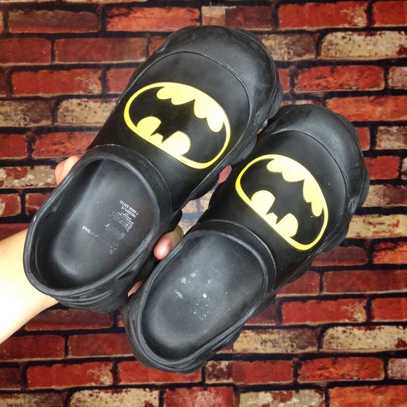 batman water shoes
